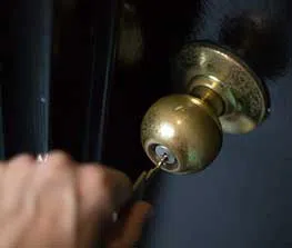 Garland TX Locksmith Store Garland, TX 972-441-4023 Garland TX Locksmith Store Garland, TX 972-441-4023 - Key-Broke-In-Lock
